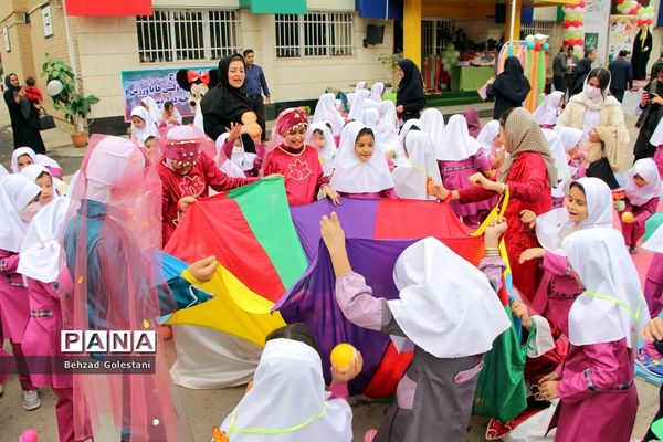آیین استانی جشن شکوفه‌ها در اورمیه