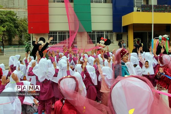 آیین استانی جشن شکوفه‌ها در اورمیه