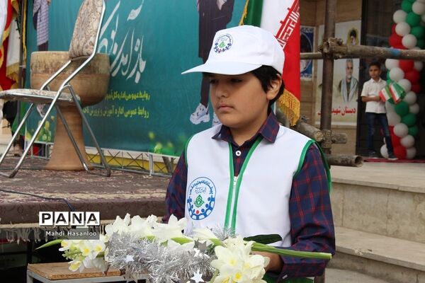 جشن شکوفه‌ها ویژه دانش‌آموزان اول ابتدایی در زنجان