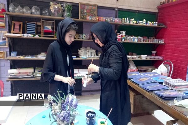 آماده‌سازی محیط مدارس برای آغاز سال تحصیلی با همت دانش‌آموزان