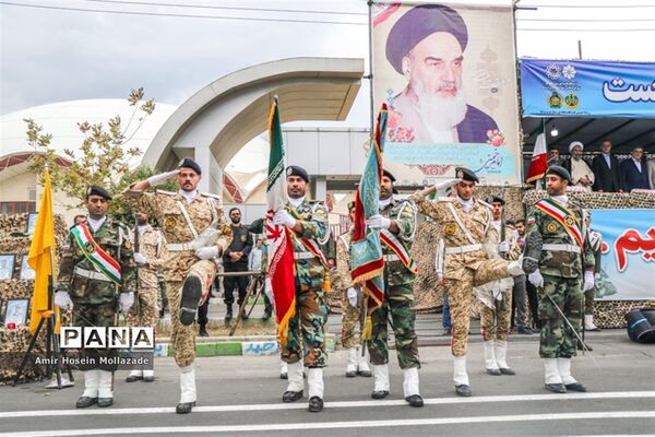 رژه نیروهای مسلح در ارومیه