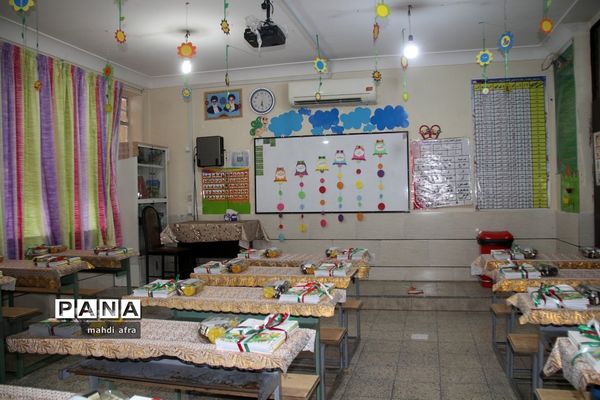 نواختن زنگ استانی شکوفه‌های حسینی در بهبهان