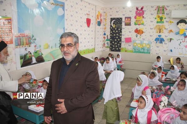 نواختن زنگ استانی شکوفه‌های حسینی در بهبهان