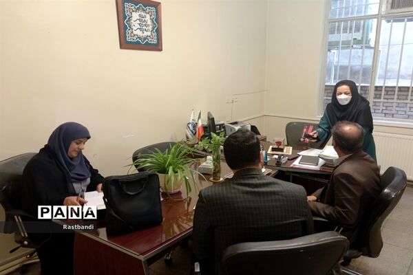 آیین جشن شکوفه‌ها در مدارس ابتدایی منطقه ۱۳ شهر تهران