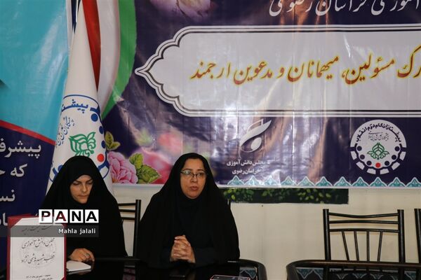 جلسه مجلس دانش‌آموزی بخش دختران