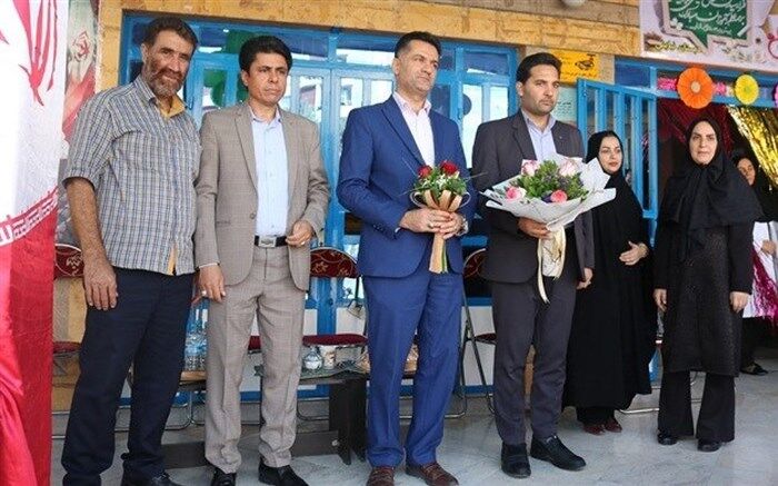 نواخته شدن زنگ شکوفه‌ها در دبستان دخترانه نیایش شهرستان قدس