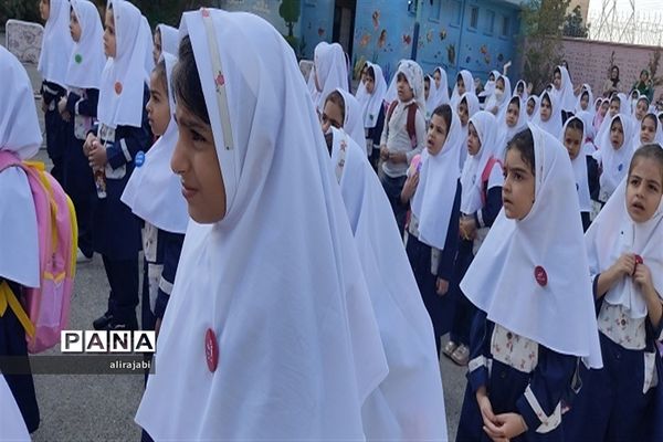 مراسم جشن شکوفه‌ها به‌مناسبت فرارسیدن ماه‌ مهربانی منطقه کهریزک