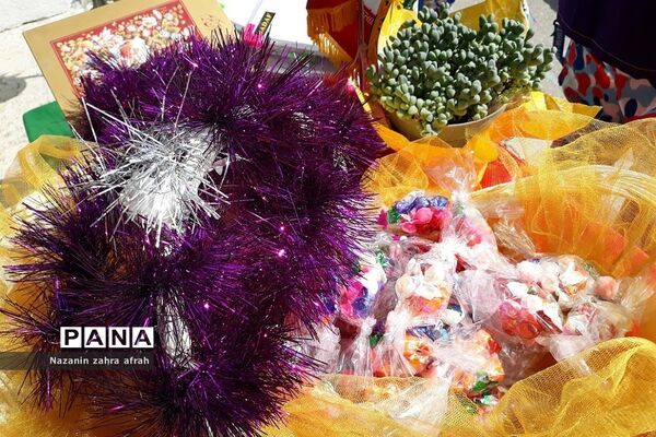 برگزاری جشن شکوفه‌ها در دبستان حضرت زهرا(س) رودهن