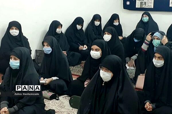 کلاس‌های اوقات فراغت برای بانوان در کانون فرهنگی هنری راوی‌ نور شهرری