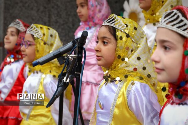 جشن شکوفه‌ها در تبریز