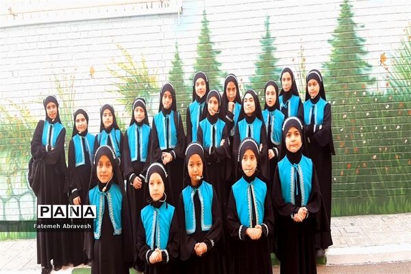 برگزاری جشن شکوفه‌ها در دبستان شهید تندگویان منطقه ۱۴