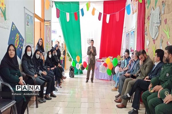جشن شکوفه‌ها در آباده