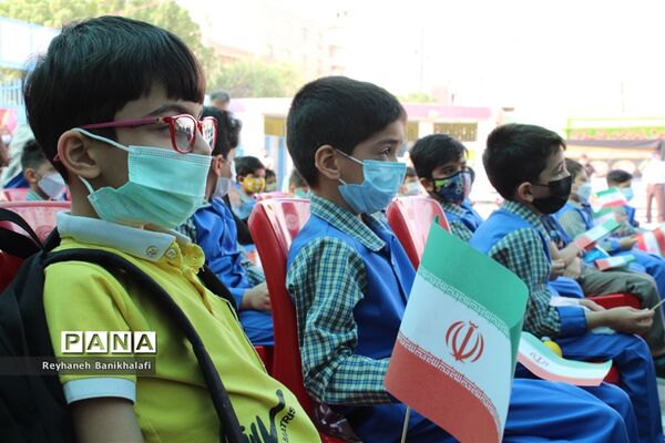 نواختن زنگ شکوفه‌های حسینی در ناحیه 2 اهواز
