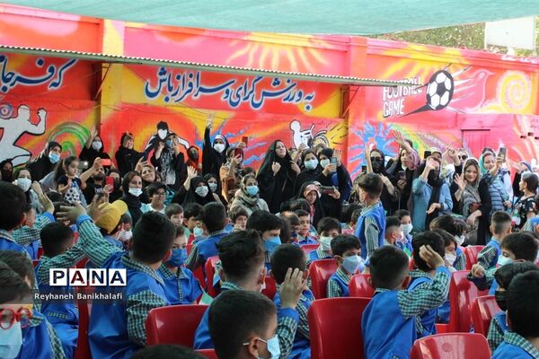 نواختن زنگ شکوفه‌های حسینی در ناحیه 2 اهواز