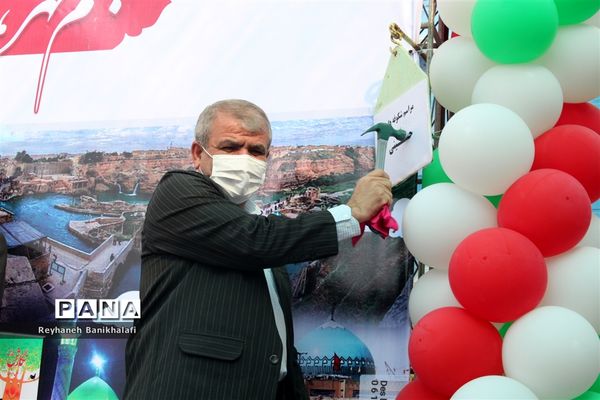 نواختن زنگ شکوفه‌های حسینی در ناحیه 2 اهواز