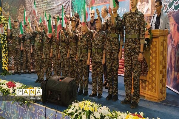 آیین نواختن دوازدهمین زنگ دانش‌آموز شهید در گلزار شهدای بهشت زهرا(س)