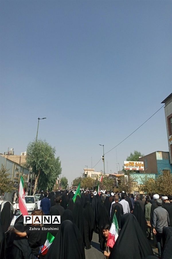 خروش انقلابی مردم قم علیه اغتشاشگران