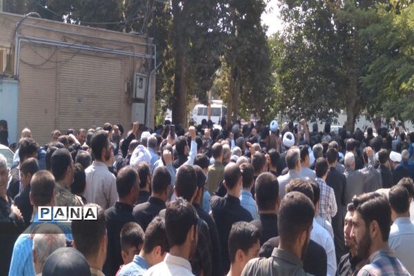 راهپیمایی مردمی علیه اغتشاشگران در تمامی نواحی و مناطق استان البرز