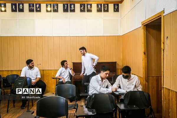 آغاز سال تحصیلی در هنرستان پسرانه موسیقی