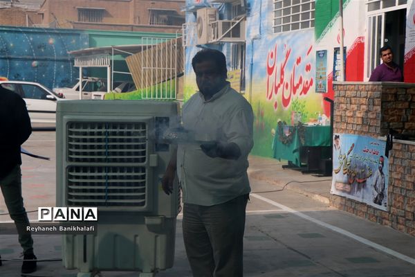 نواختن زنگ شکوفه‌های حسینی در ناحیه 2  اهواز-2