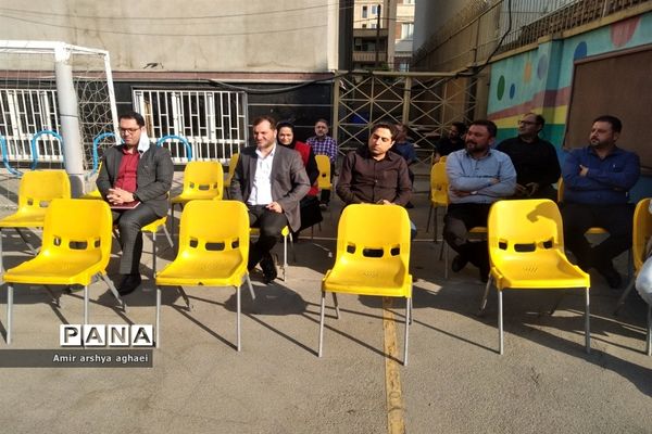 مراسم بازگشایی مدارس در دبیرستان حر بن ریاحی منطقه ۱۳