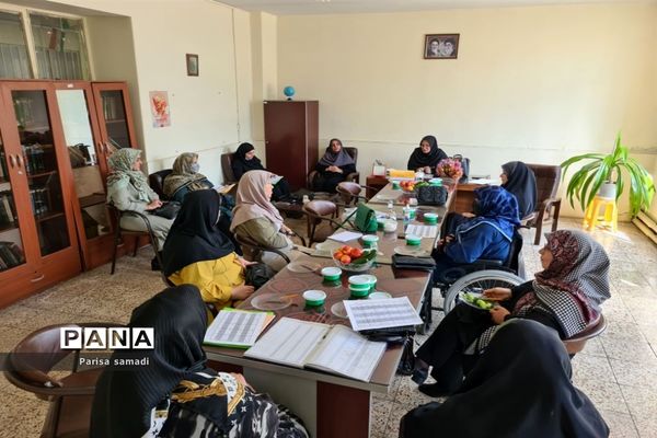 ‌زنگ مهر در دبیرستان زینبیه منطقه ۱۳ با حضور پرشور دانش‌آموزان نواخته شد