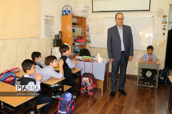 بازگشایی دبستان‌های غیر دولتی منطقه ٣