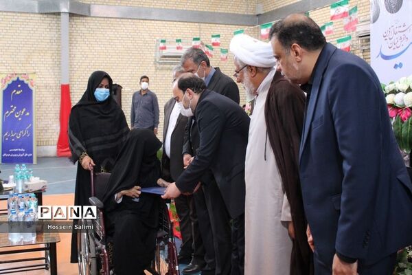 آیین نواختن زنگ بازگشایی مدارس در هرمزگان