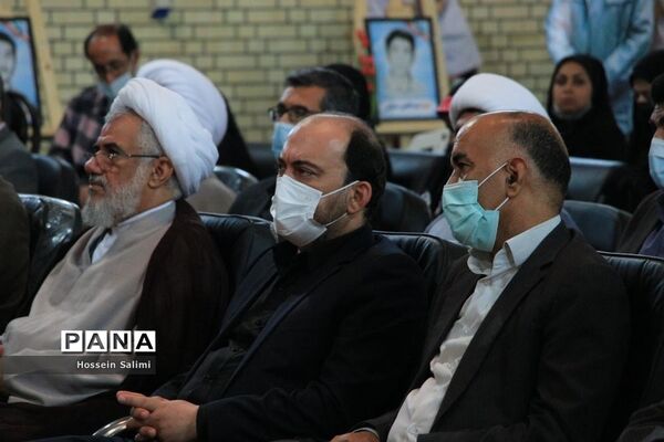 آیین نواختن زنگ بازگشایی مدارس در هرمزگان