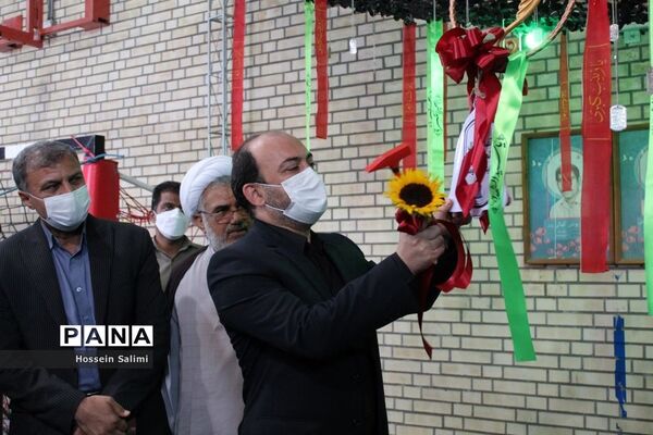 آیین نواختن زنگ بازگشایی مدارس در هرمزگان