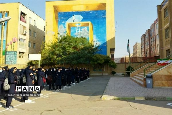 یادبود هفته دفاع مقدس در شهرستان قرچک