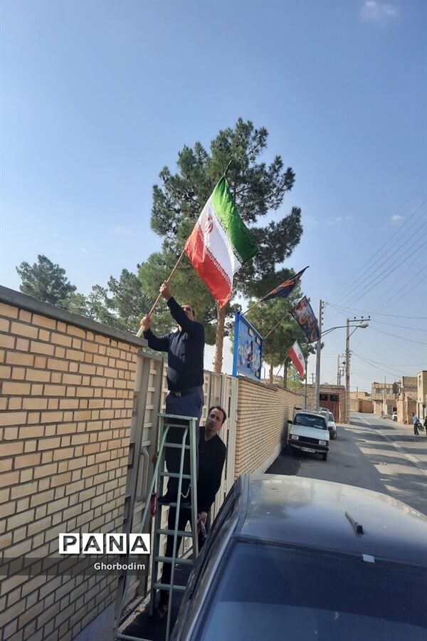 برگزاری جشن شکوفه‌ها در دبستان شهید مقصودی شهرستان ورزنه