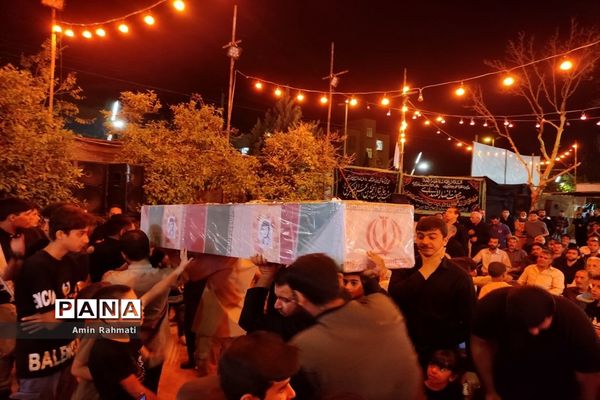 وداع با پیکر شهید دفاع مقدس در بوستان طاووسیه سعدی