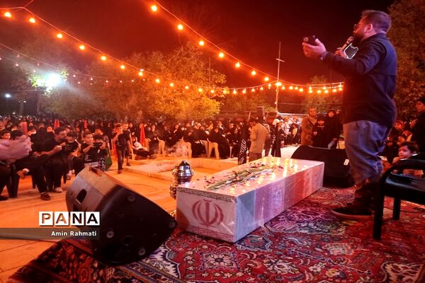 وداع با پیکر شهید دفاع مقدس در بوستان طاووسیه سعدی