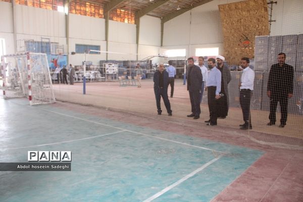 بازدید معاون تربیت‌بدنی و سلامت وزارت آموزش و پرورش از مجتمع  ورزشی زالی بوشهر