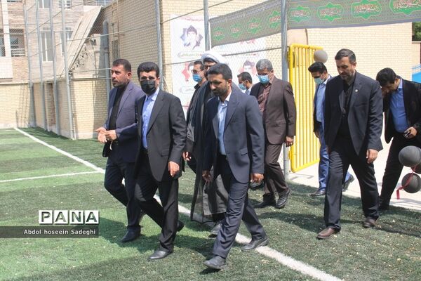 افتتاح زمین چمن دبیرستان دکتر شریعتی  بوشهر
