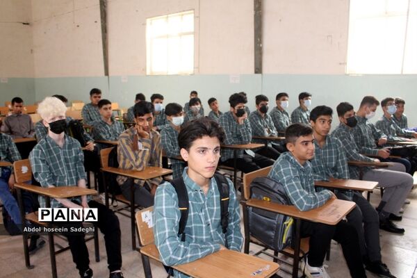 افتتاح زمین چمن دبیرستان دکتر شریعتی  بوشهر