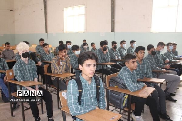 افتتاح زمین چمن دبیرستان دکتر شریعتی  بوشهر
