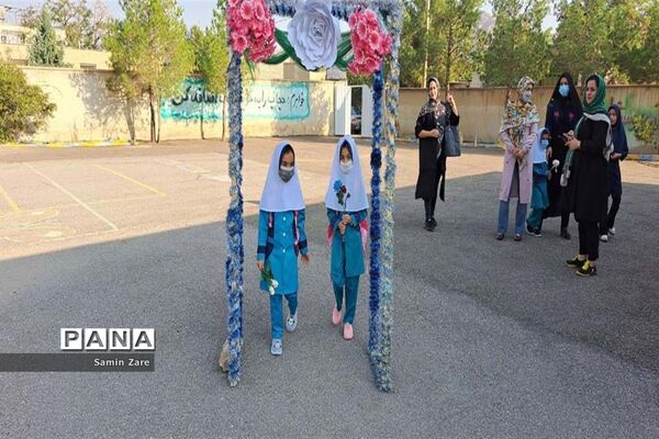 نواخته شدن زنگ آغاز سال تحصیلی در مدارس سورمق