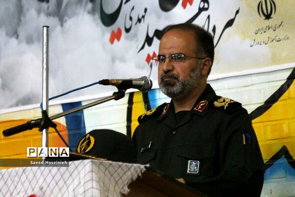 صبحگاه مشترک فرهنگیان بسیجی قم در هفته دفاع مقدس-2