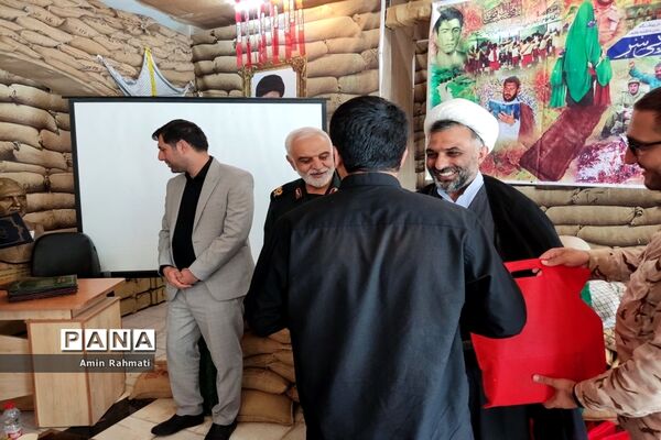 برپایی نمایشگاه دستاوردهای دفاع مقدس در شیراز