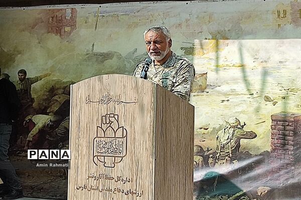 برپایی نمایشگاه دستاوردهای دفاع مقدس در شیراز