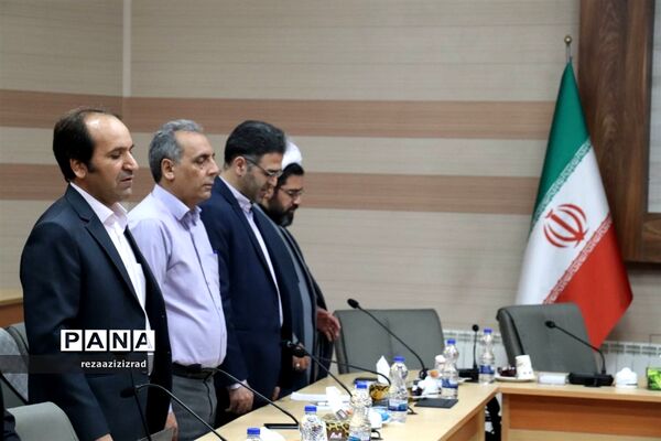 جلسه هماهنگی شور عاطفه‌ها در تالار معلم تبریز