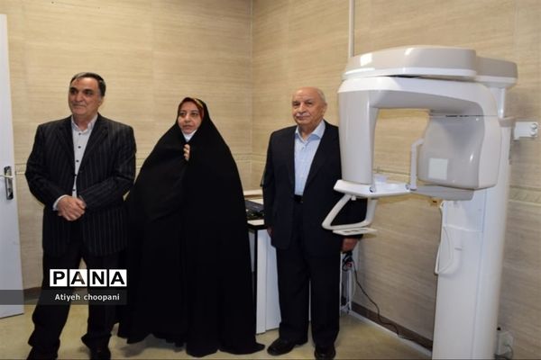 بهره‌برداری از دستگاه رادیولوژی بخش دندان‌پزشکی OPG در درمانگاه فرهنگیان منطقه ۱۴