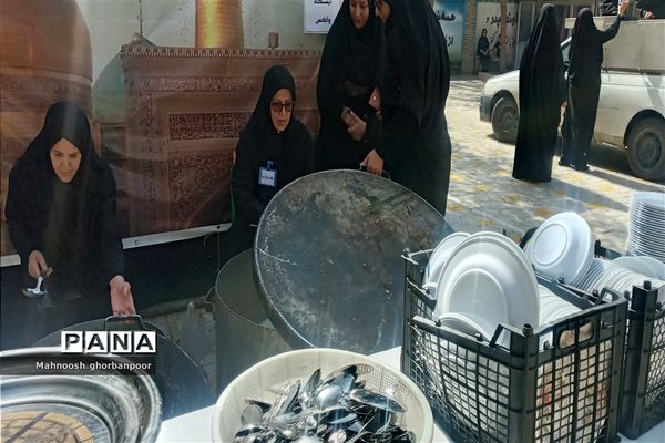 پذیرایی از زوار امام رضا علیه السلام