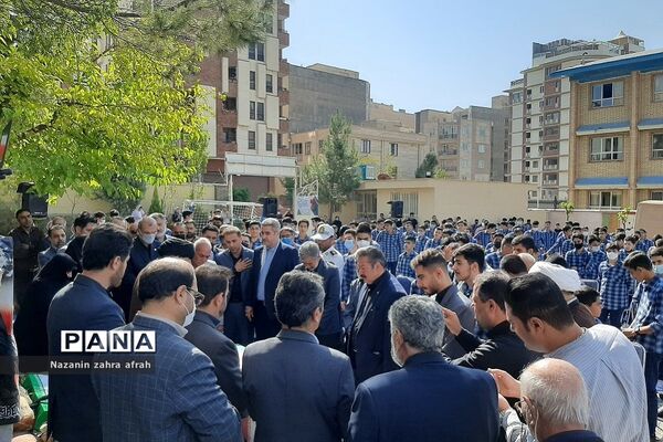 مراسم تشییع شهید گمنام در دبیرستان شهید بهشتی  رودهن