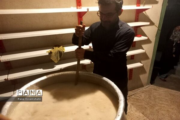 گرامیداشت شهادت امام رضا(ع) و هفته دفاع مقدس در واحدهای آموزشی اسلامشهر