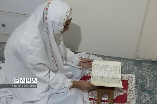 برگزاری طرح ۱۴  ختم قرآن کریم در دبستان حضرت زهرا(س) رودهن