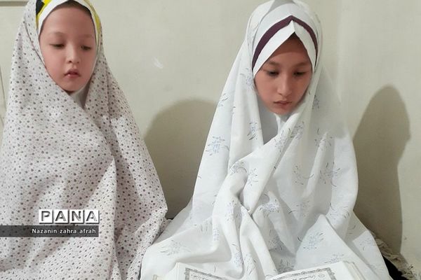 برگزاری طرح ۱۴  ختم قرآن کریم در دبستان حضرت زهرا(س) رودهن
