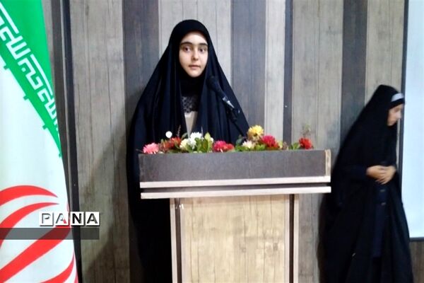 نشست روشنگری هفته دفاع مقدس در شهرستان قرچک